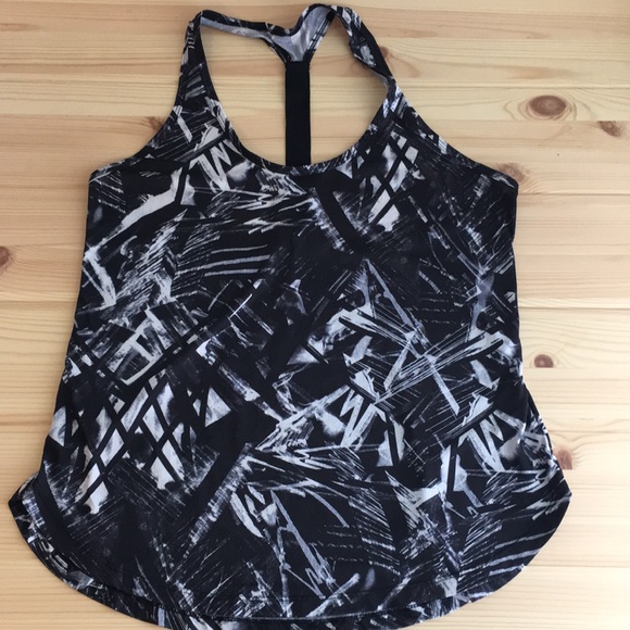 Old Navy Tank medium wear - Picture 2 of 4